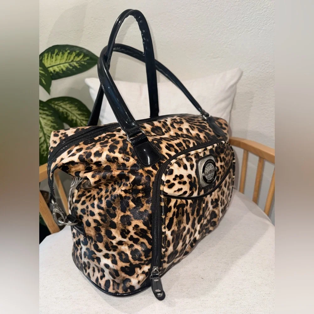 Kathy Van Zeeland Leopard Animal Print Duffle Travel Shoulder Weekender Purse XL - Picture 3 of 16